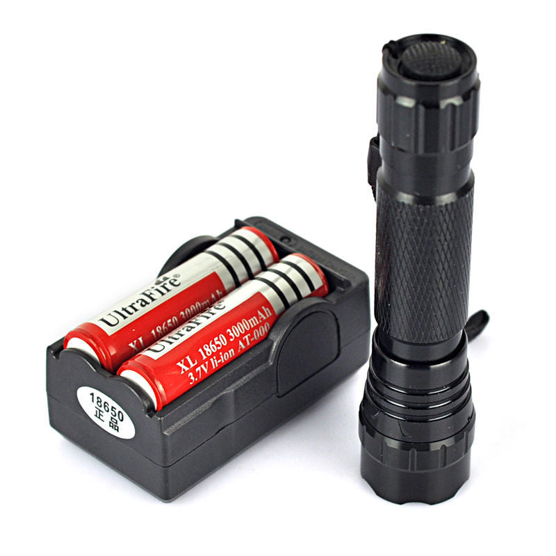 Outdoor High-power Long-range Flashlight